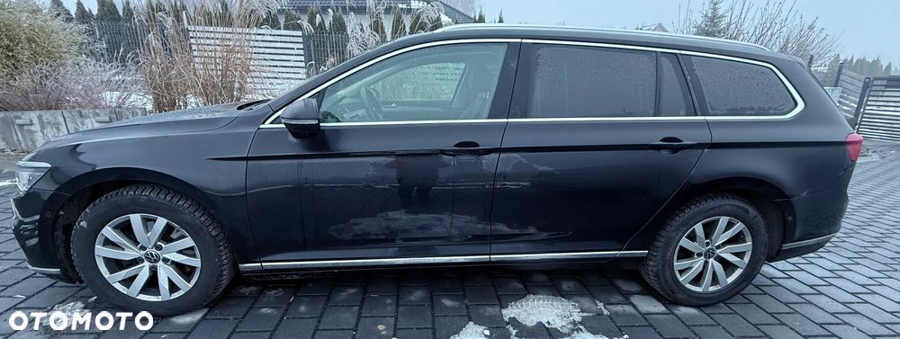 Volkswagen Passat 2.0 TDI SCR DSG 4Motion Elegance - 3