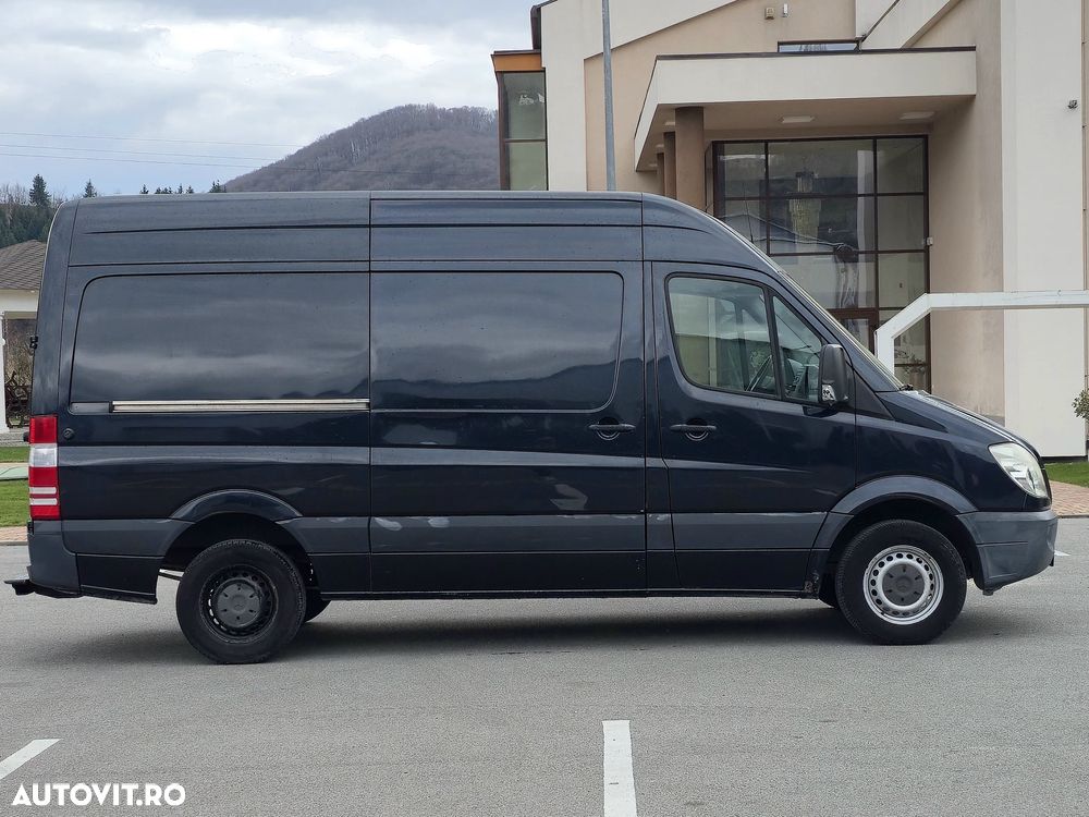 Mercedes-Benz Sprinter - 10