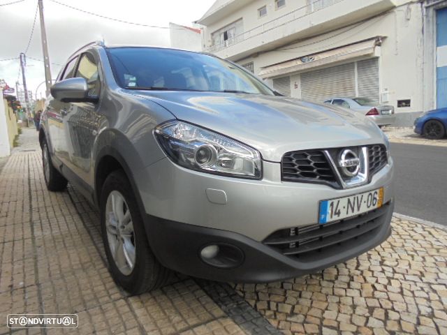 Nissan Qashqai +2 1.6 dCi Tekna Premium 17 360 S&S - 3