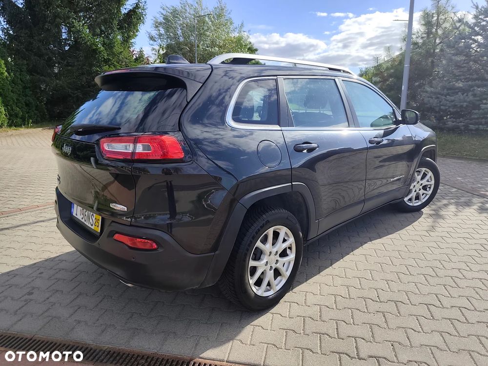 Jeep Cherokee - 5