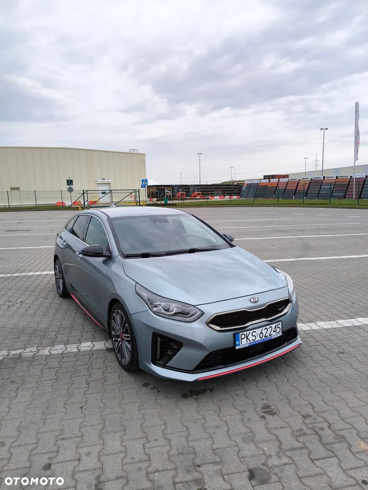 Kia ProCeed - 13