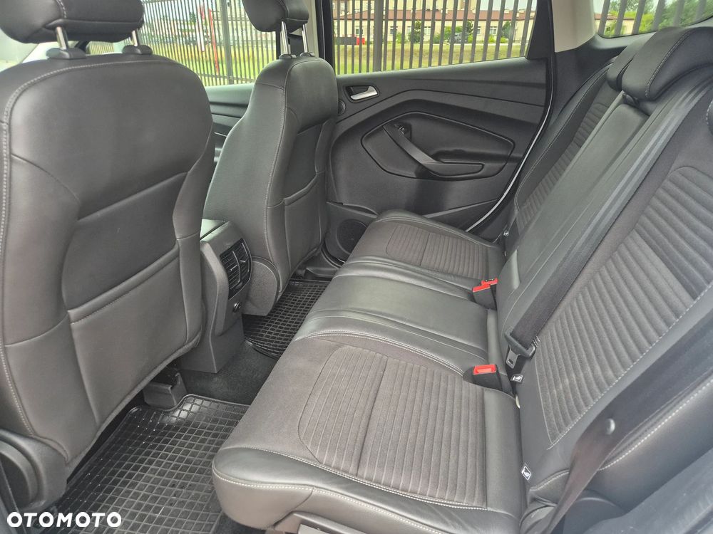 Ford Kuga - 11