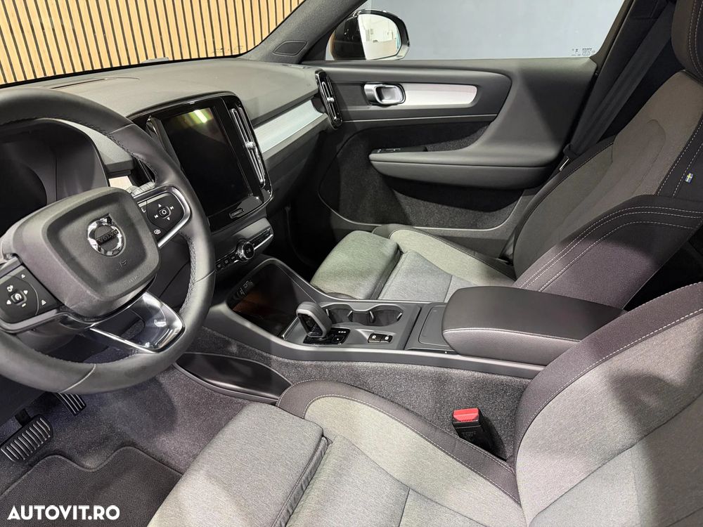 Volvo XC 40 B3 B DKG Core - 13