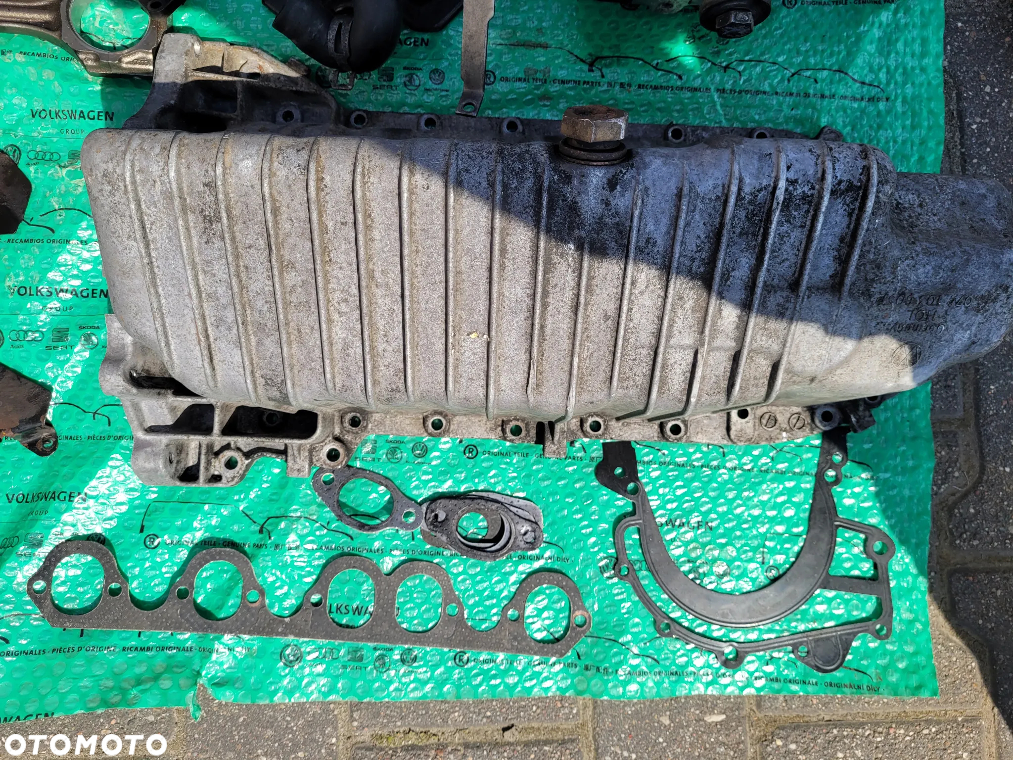 ORYGINALNY OSPRZĘT SILNIKA VW T4 2.4 TDI - 17