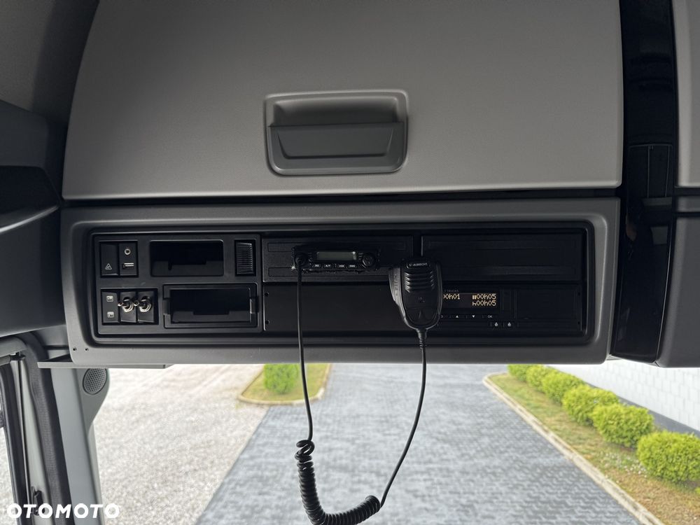 Renault T 520 / ACC / HIGH CAB  / CAŁA NA PODUSZKACH - FULL AIR / KLIMA POSTOJOWA / OBRACANY FOTEL / Z NIEMIEC - 38