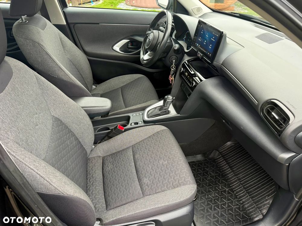Toyota Yaris Cross - 20