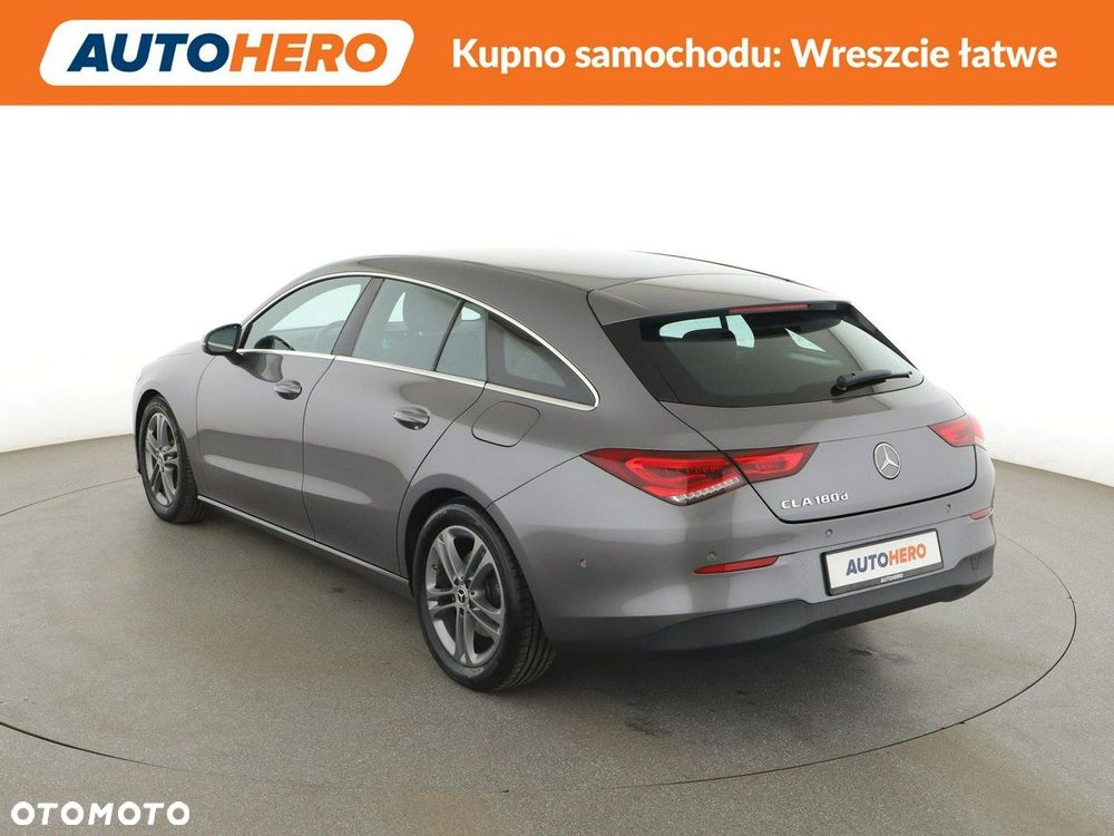 Mercedes-Benz CLA 180 d 7G-DCT - 4