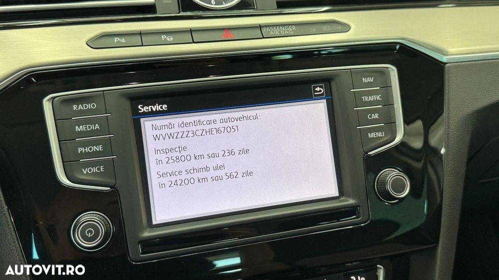 Volkswagen Passat 2.0 TDI DSG Highline - 26