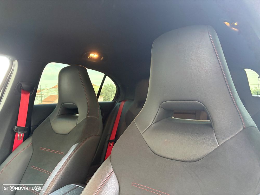 Mercedes-Benz A 45 AMG S 4Matic+ Speedshift DCT 8G Advanced-Plus - 9