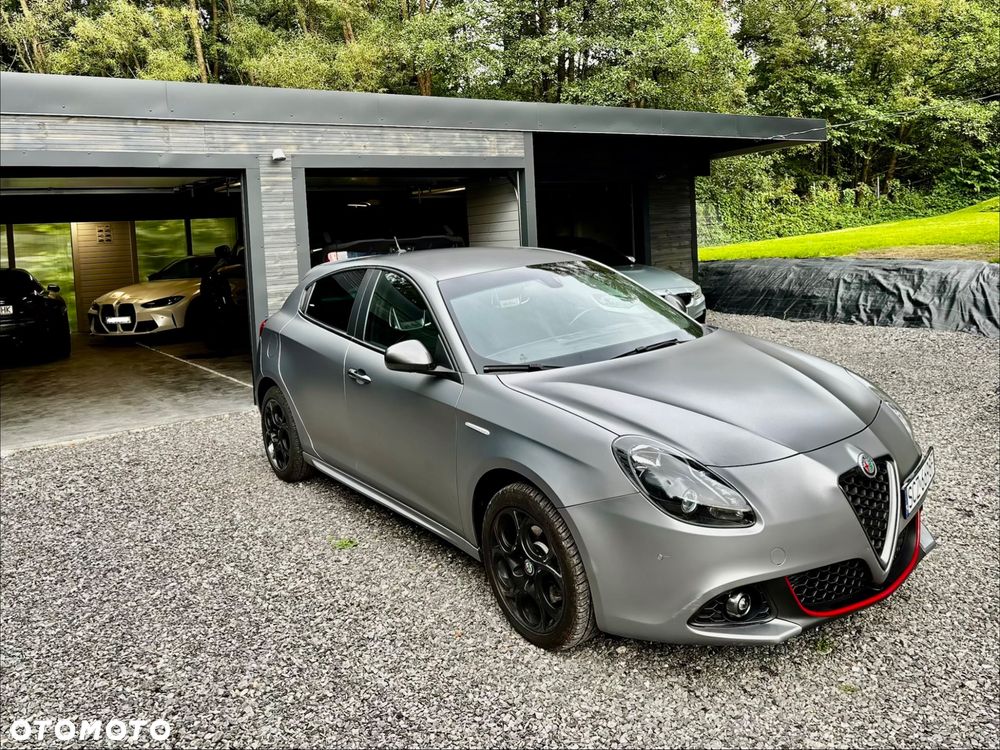 Alfa Romeo Giulietta - 1