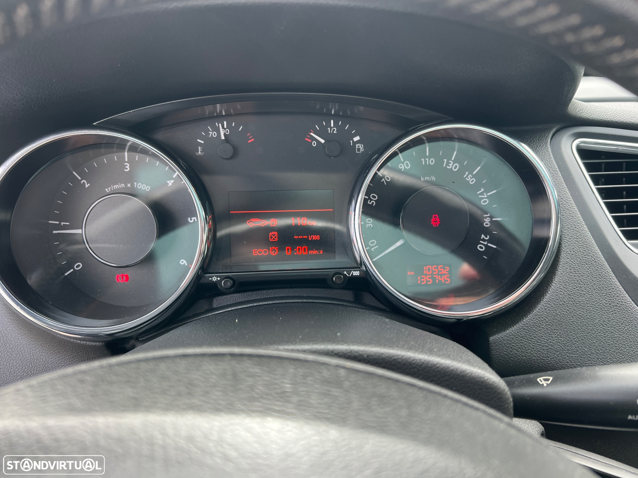 Peugeot 5008 1.6 BlueHDi Allure - 37