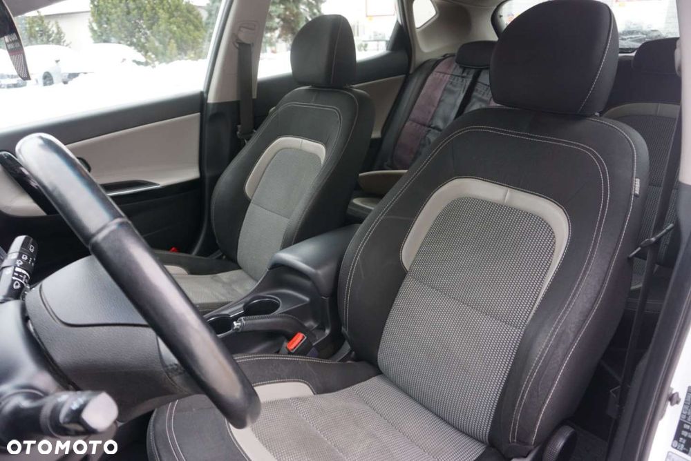 Kia Ceed 1.6 GDI L - 10