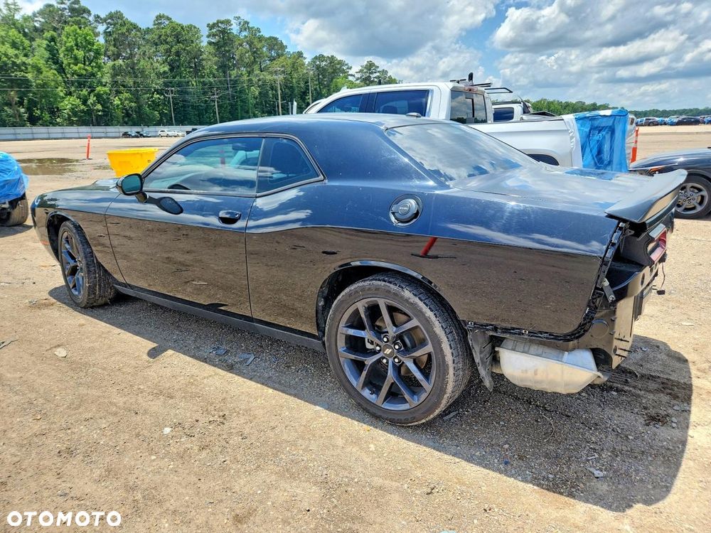 Dodge Challenger - 3