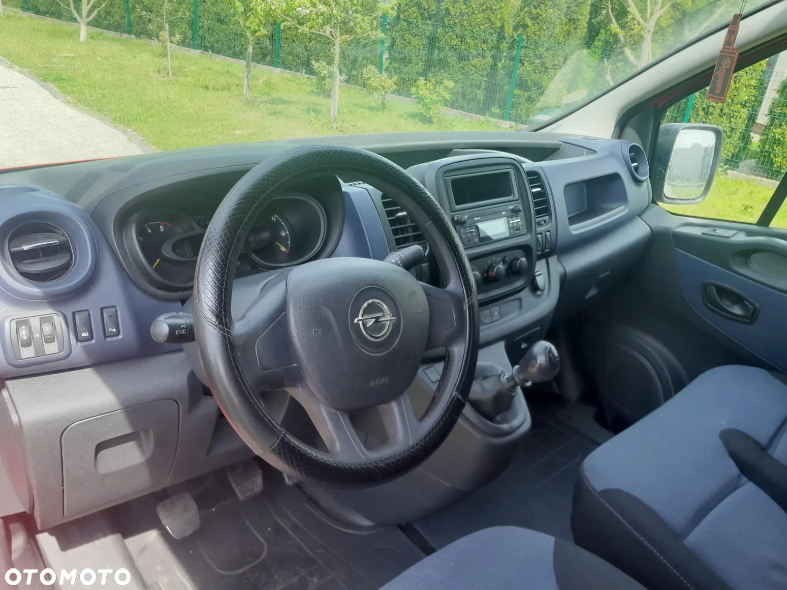 Opel Vivaro - 8