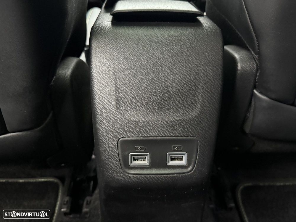 Peugeot e-2008 50 kWh GT - 35