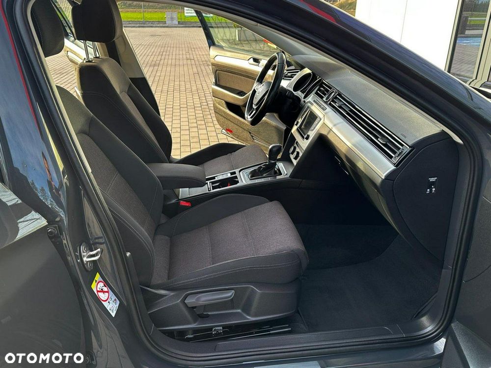 Volkswagen Passat Variant - 16