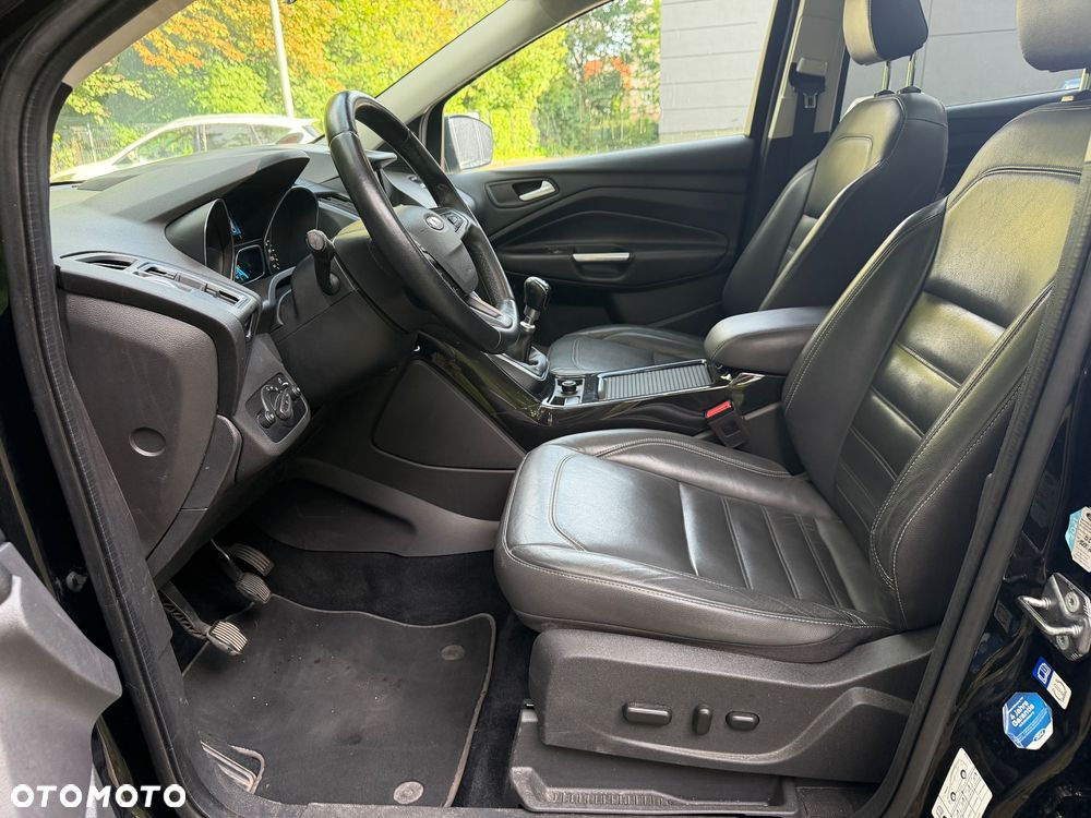 Ford Kuga 2.0 TDCi 4x4 Titanium - 33