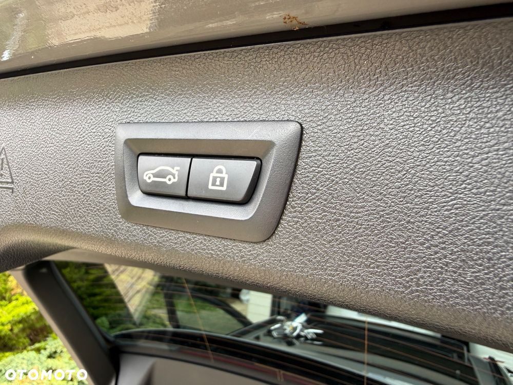 BMW Seria 5 530e M Sport sport - 40