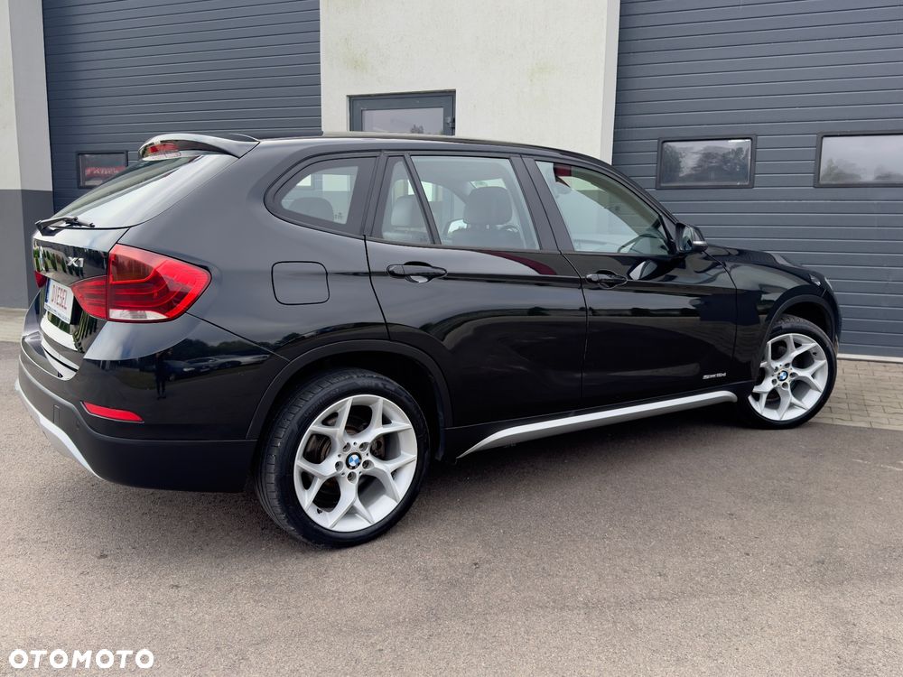 BMW X1 sDrive18d xLine - 16