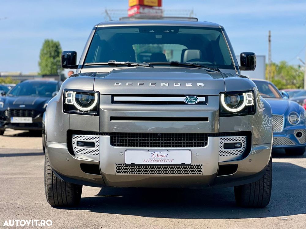 Land Rover Defender - 2