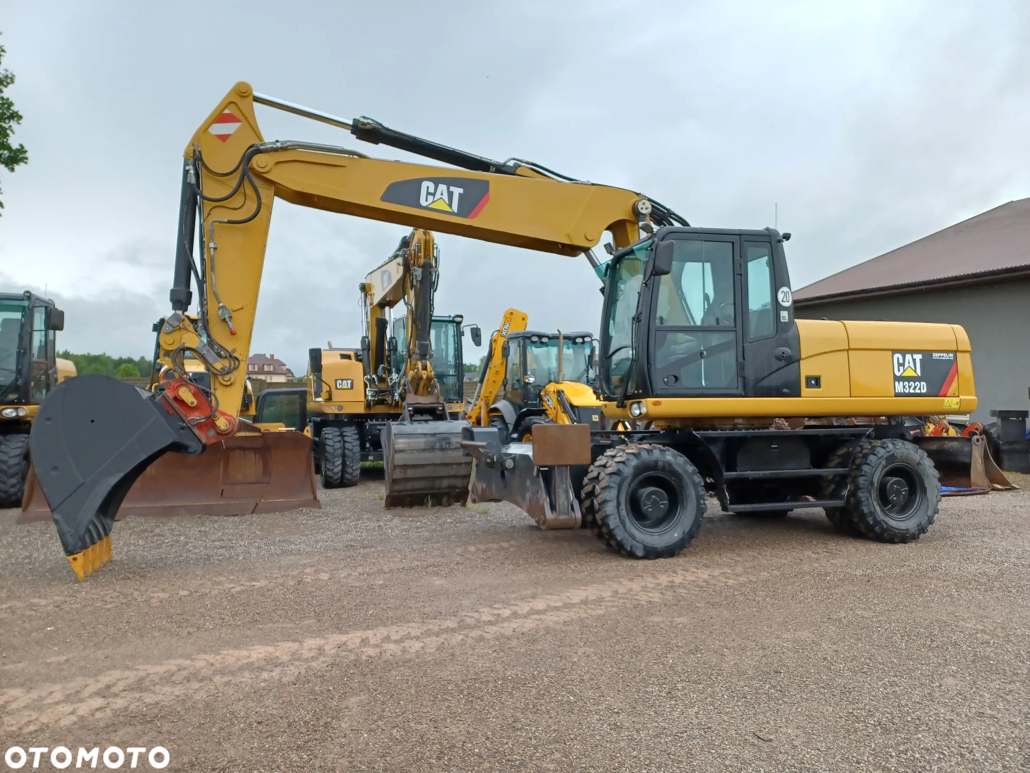 Caterpillar CAT M 322 D - 2