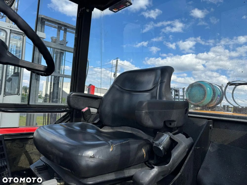 Hyster Yale GLP70 udzwig 7000 kg /Pozycjoner + przesuw /Kabina pełna / - 11