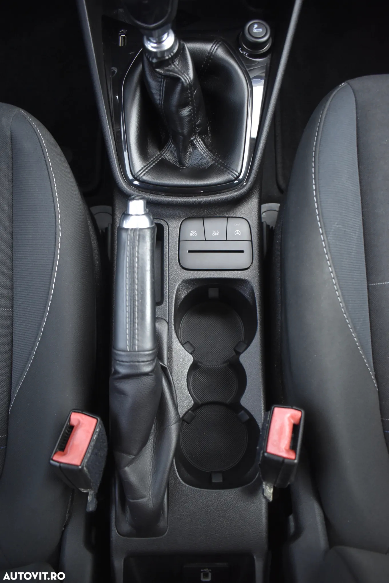 Ford Fiesta 1.0 EcoBoost Trend - 29