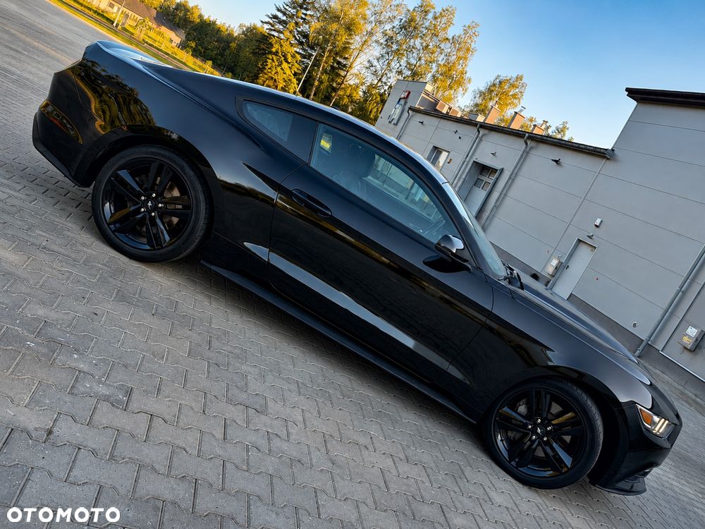 Ford Mustang - 13