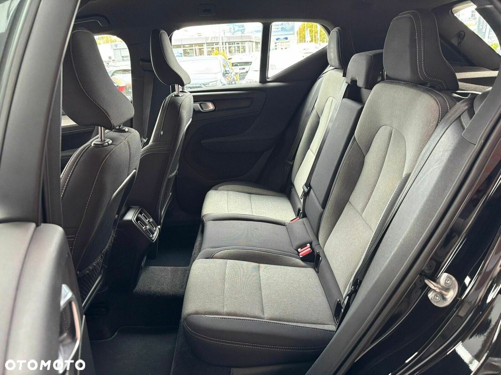 Volvo XC 40 B3 Plus Bright - 11