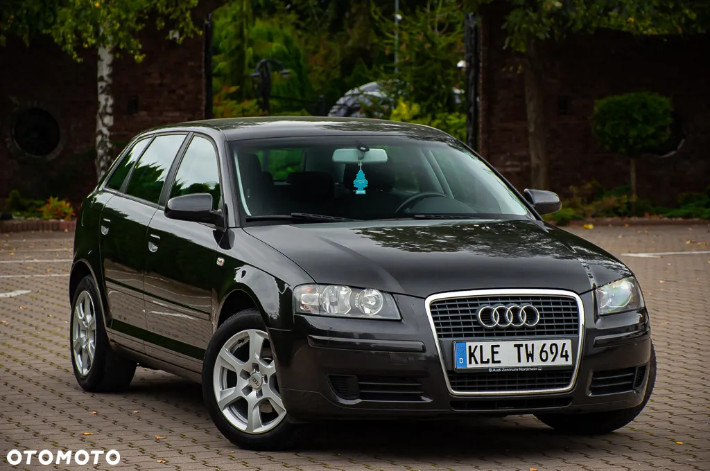 Audi A3 1.6 Ambiente - 8