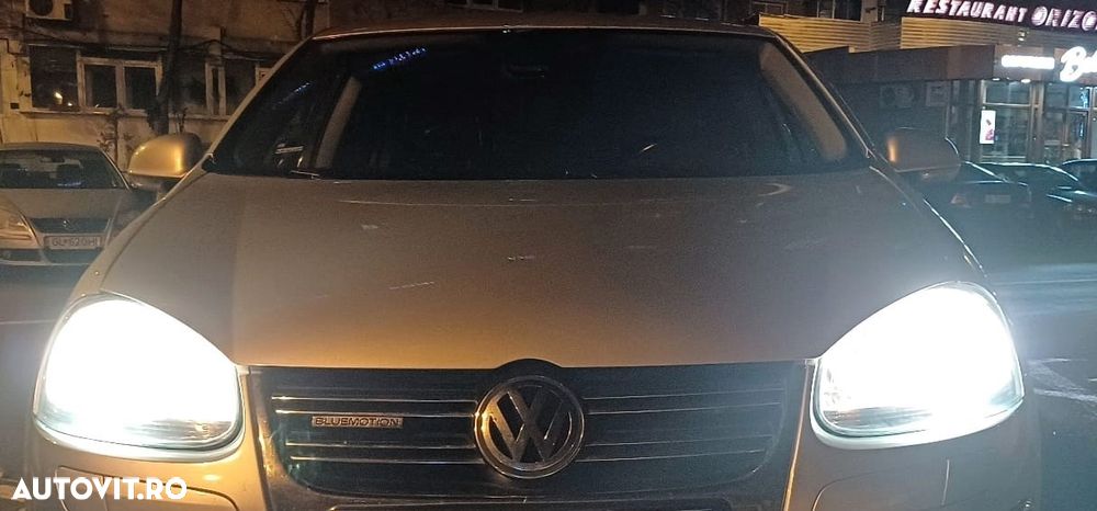 Volkswagen Jetta 1.9 TDI DPF United BlueMotion - 18