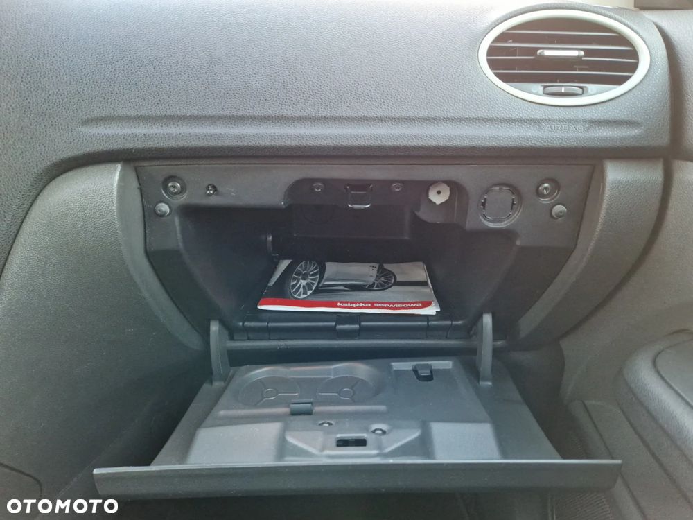 Ford Focus 1.6 TDCi DPF Ghia - 14