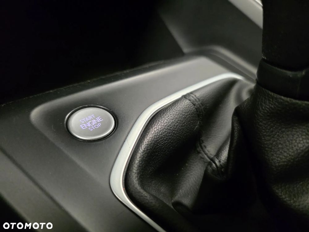 Volkswagen Golf 1.0 TSI - 19