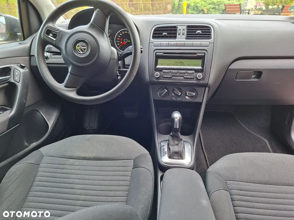 Volkswagen Polo 1.4 16V Highline DSG - 20
