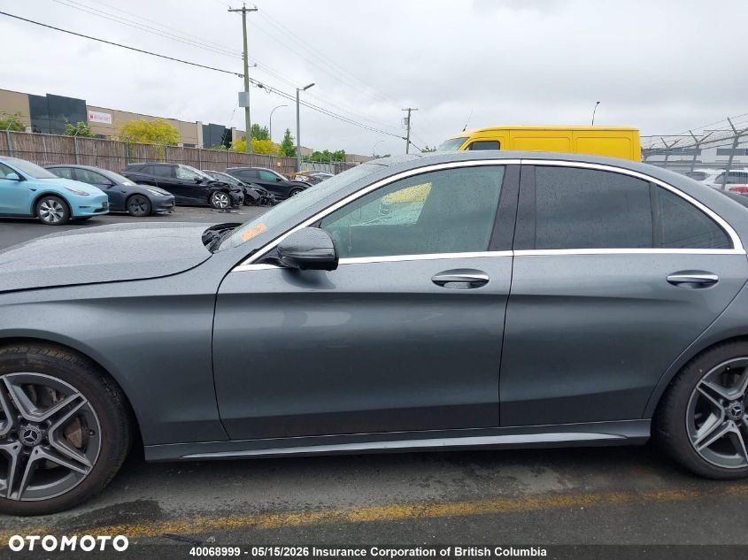 Mercedes-Benz Klasa C 300 4Matic 9G-TRONIC AMG Line - 11