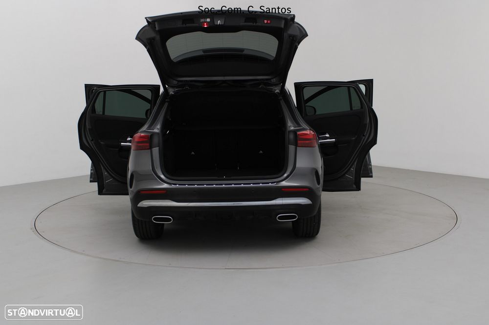 Mercedes-Benz GLA 250 e AMG Line - 11