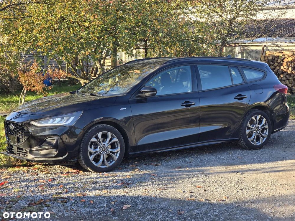 Ford Focus 2023 photo 2