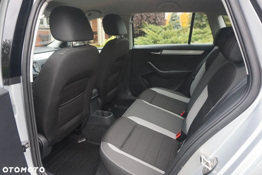 Skoda RAPID Spb 1.0 TSI Ambition - 11