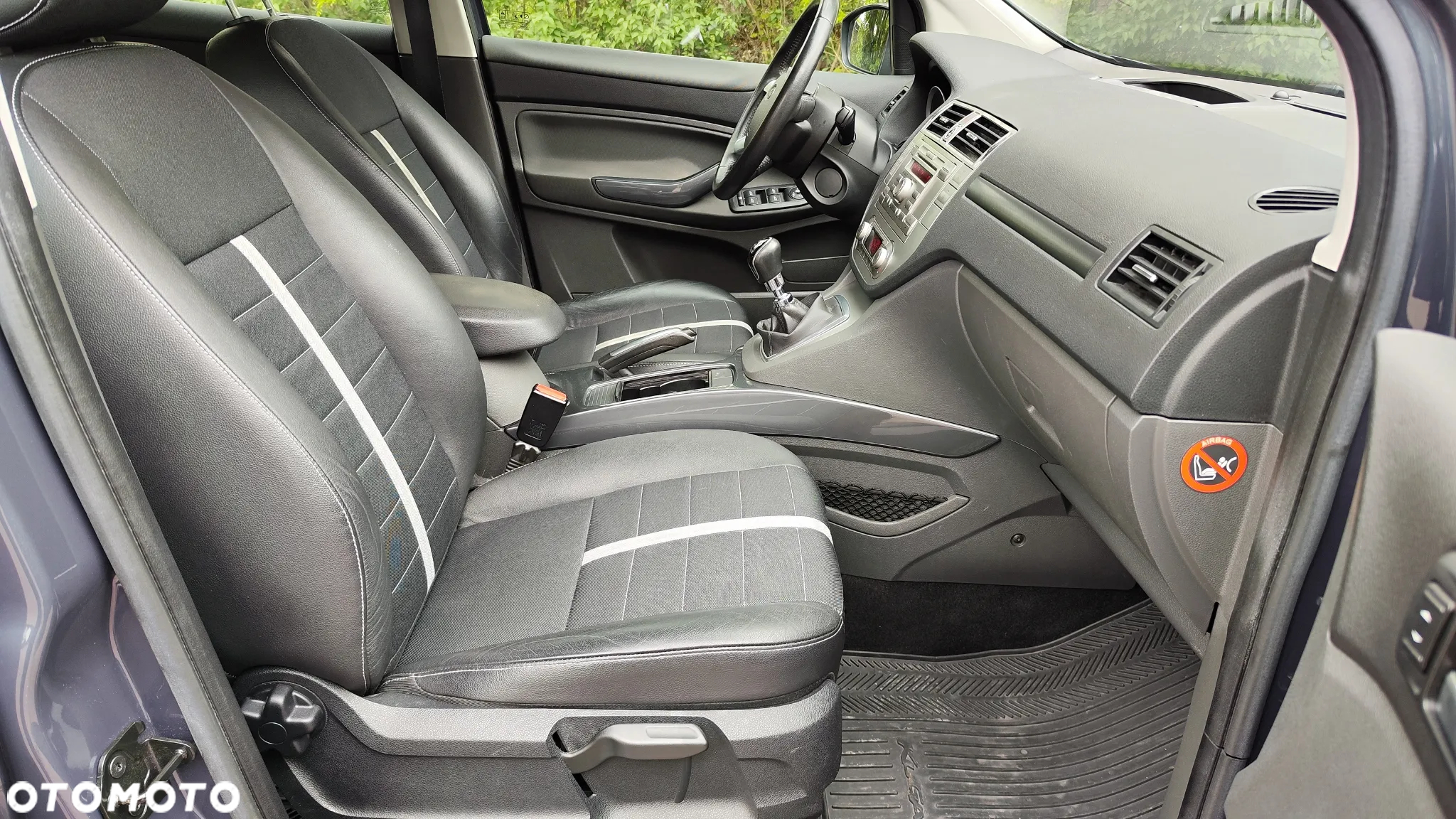 Ford Kuga 2.0 TDCi Titanium - 31