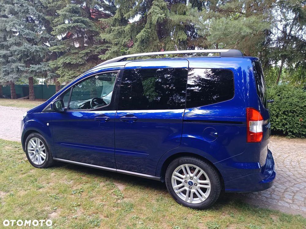 Ford Tourneo Courier 1.0 EcoBoost S&S Titanium - 31
