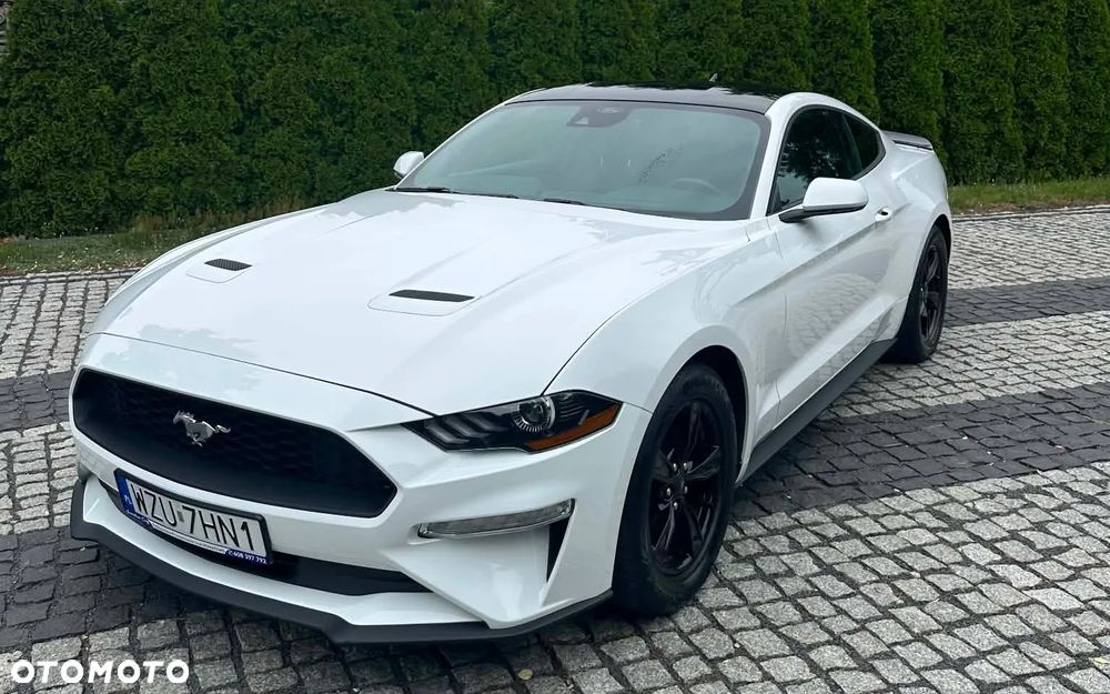 Ford Mustang - 3
