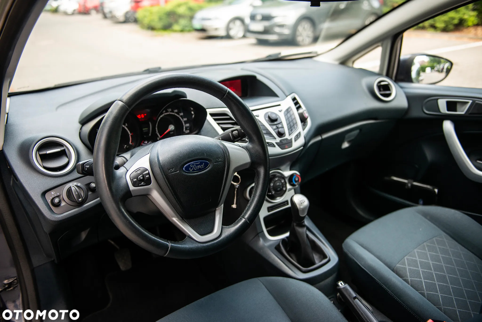 Ford Fiesta 1.25 Celebration - 21