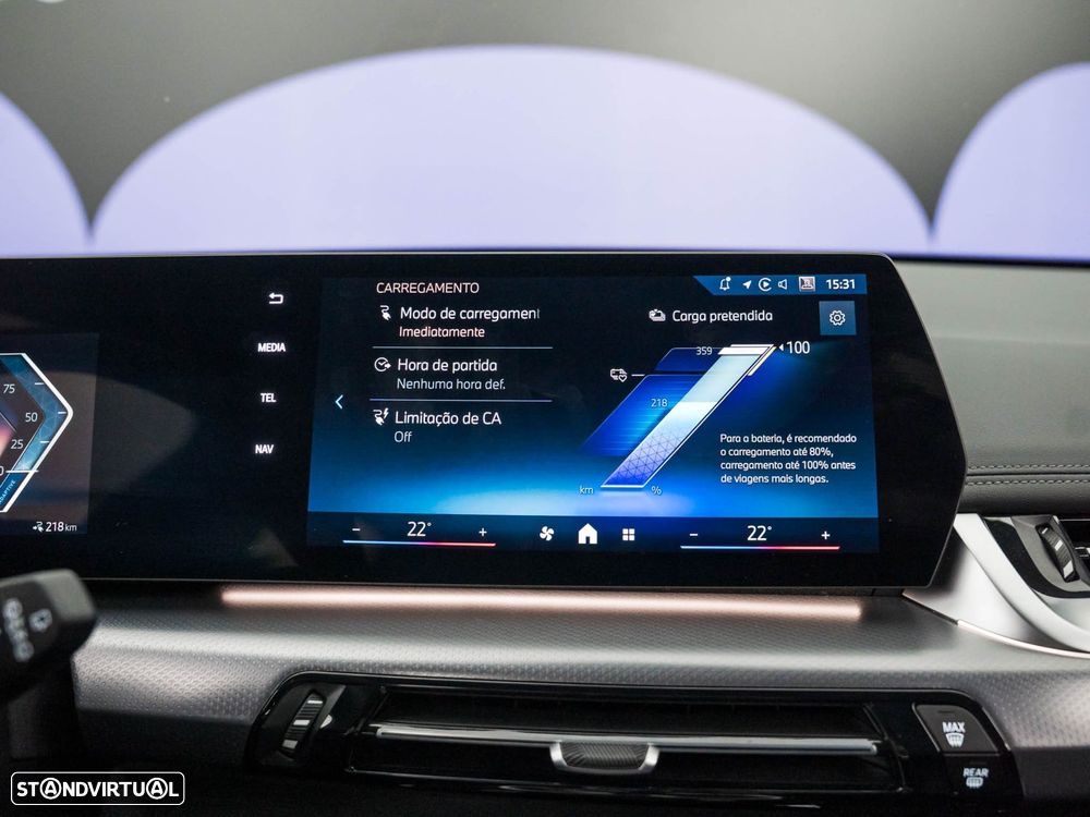BMW iX1 eDrive20 Pack Desportivo M - 39