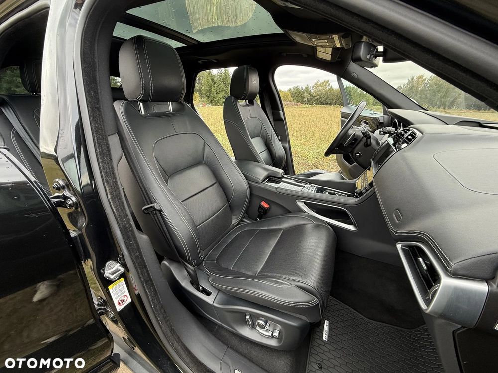Jaguar F-Pace S AWD - 15