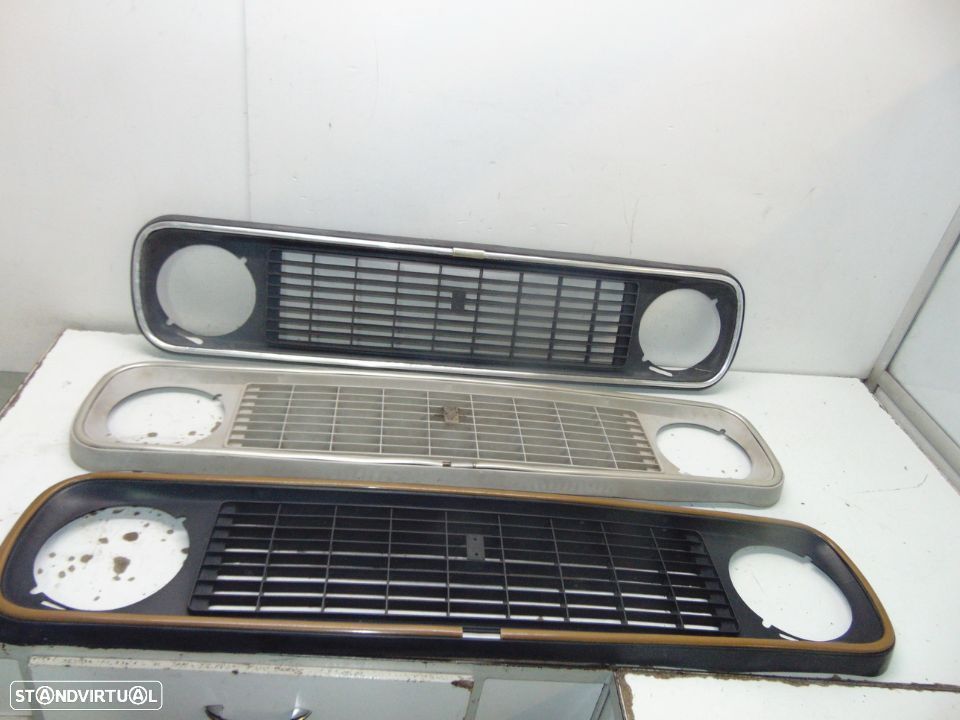 Renault 4l grelhas do capot - 1