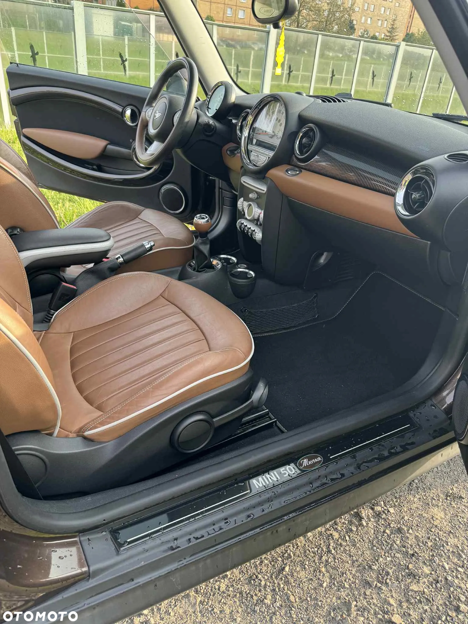 MINI Cooper 50 Mayfair - 12