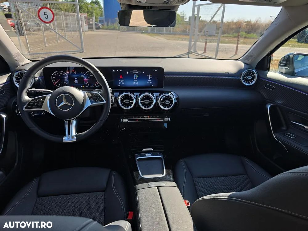 Mercedes-Benz A 180 d 8G-DCT - 12