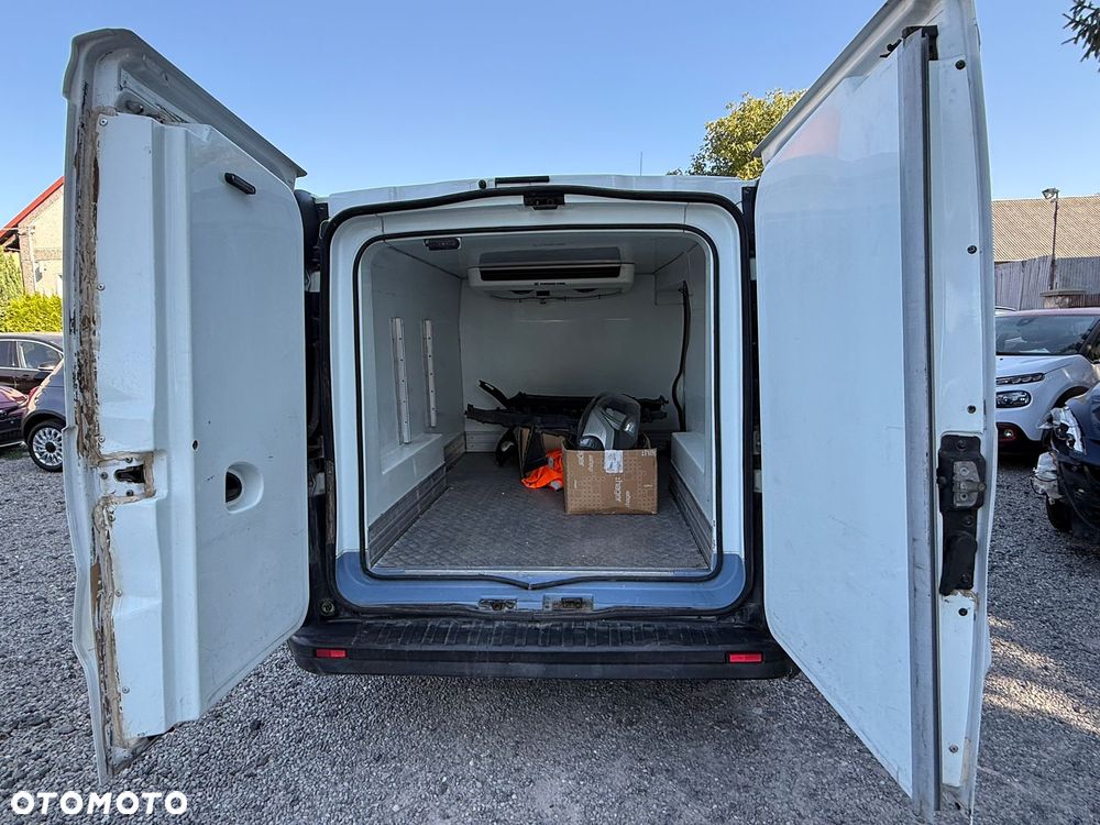 Renault Trafic - 21