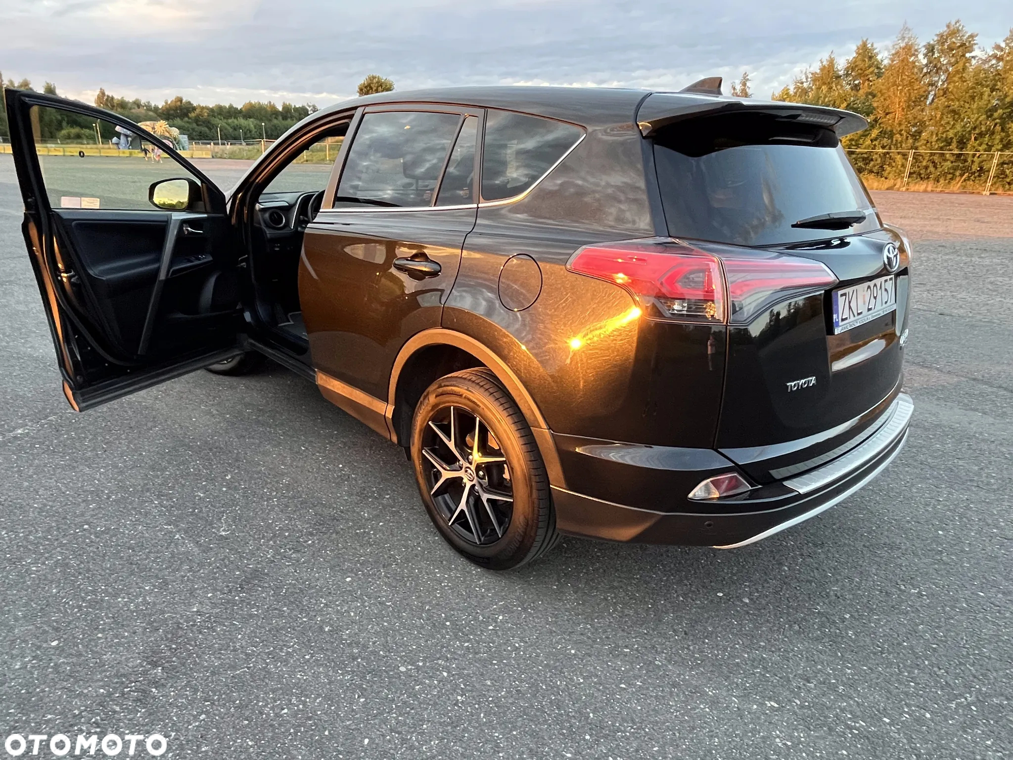 Toyota RAV4 Hybrid Premium 4x2 - 15