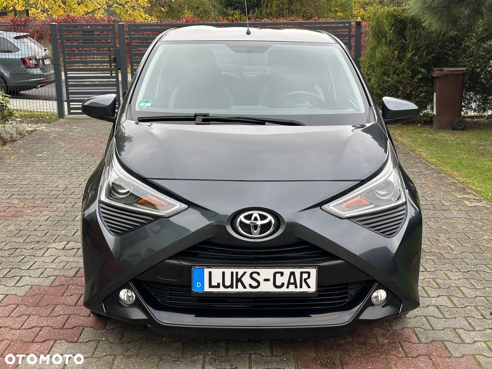 Toyota Aygo x-clusiv - 37